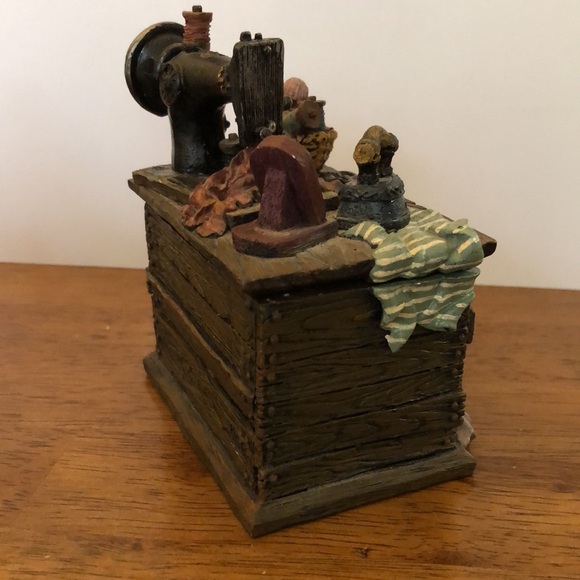 2 Trinket Boxes - Picture 5 of 13